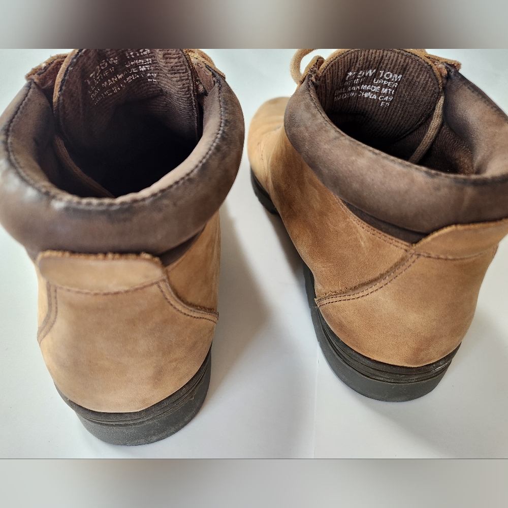 G.H. Bass & Co. Women's Tan Leather Hiking Cabincore Ankle Boots Size 10M - Picture 6 of 12